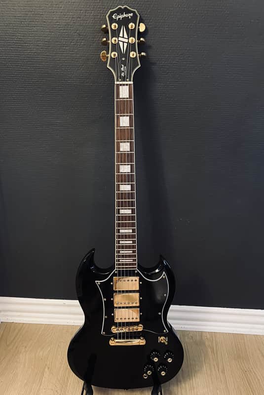Epiphone SG Les Paul Custom – Black – Gold Hardware – 3 Humbuckers