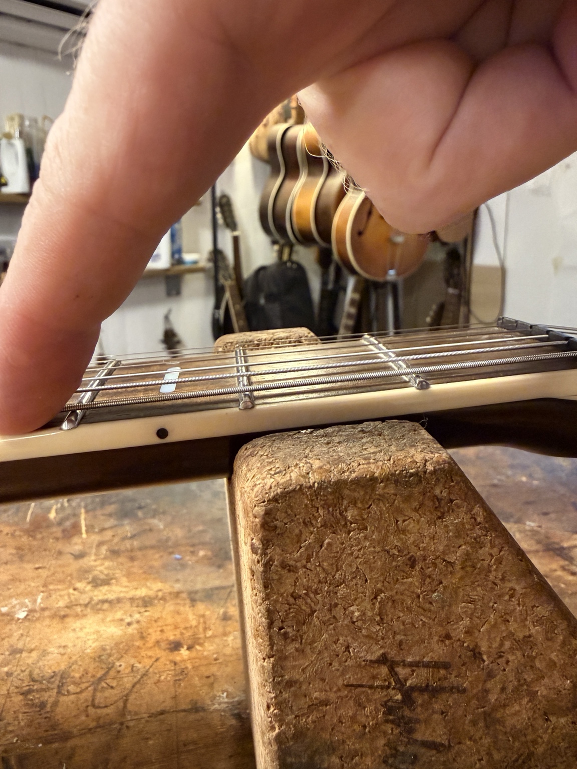 Why Is My Guitar Hard to Play? – How to Adjust the Guitar Nut – image 2