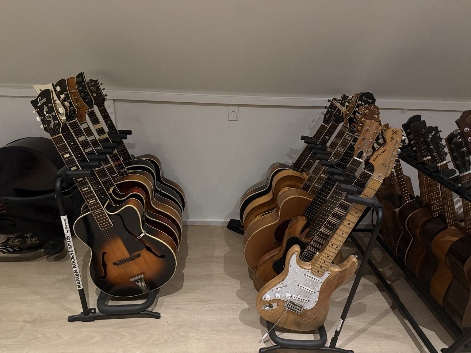 World of Sounds Instruments – Instruments with History and Soul – image 1